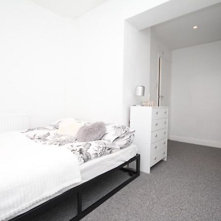 Lovely 3 Bed Spacious Flat Apartment In Central London Kültér fotó