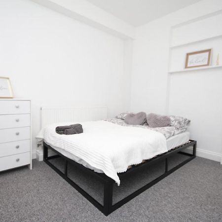 Lovely 3 Bed Spacious Flat Apartment In Central London Kültér fotó