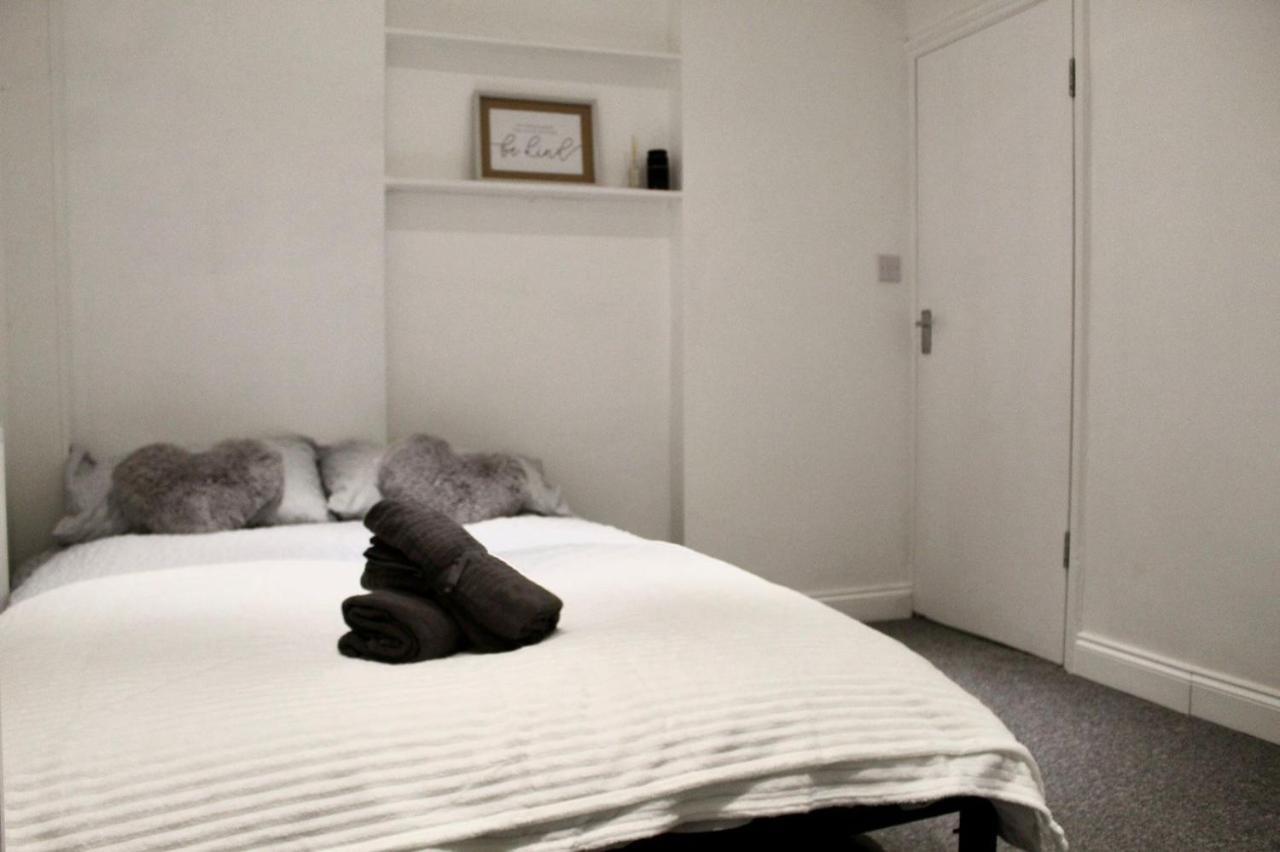 Lovely 3 Bed Spacious Flat Apartment In Central London Kültér fotó