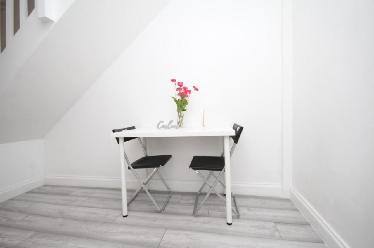 Lovely 3 Bed Spacious Flat Apartment In Central London Kültér fotó